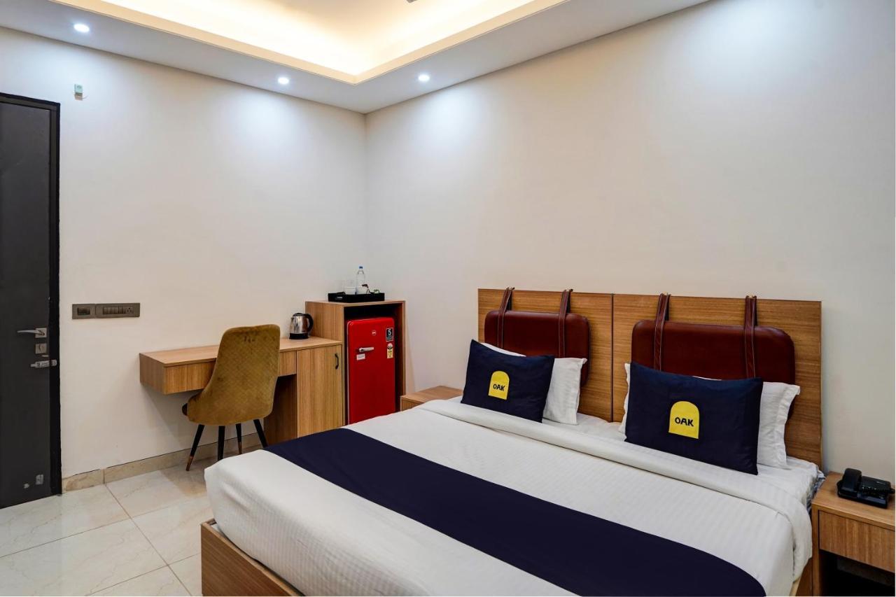 Hotel O Parkinn Gurgaon Buitenkant foto
