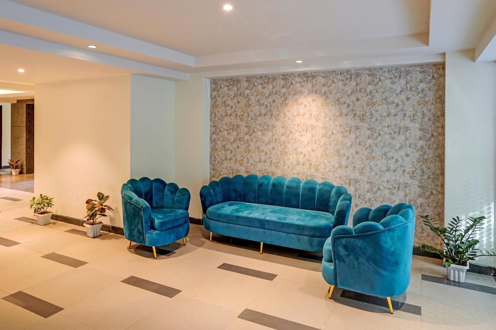Hotel O Parkinn Gurgaon Buitenkant foto
