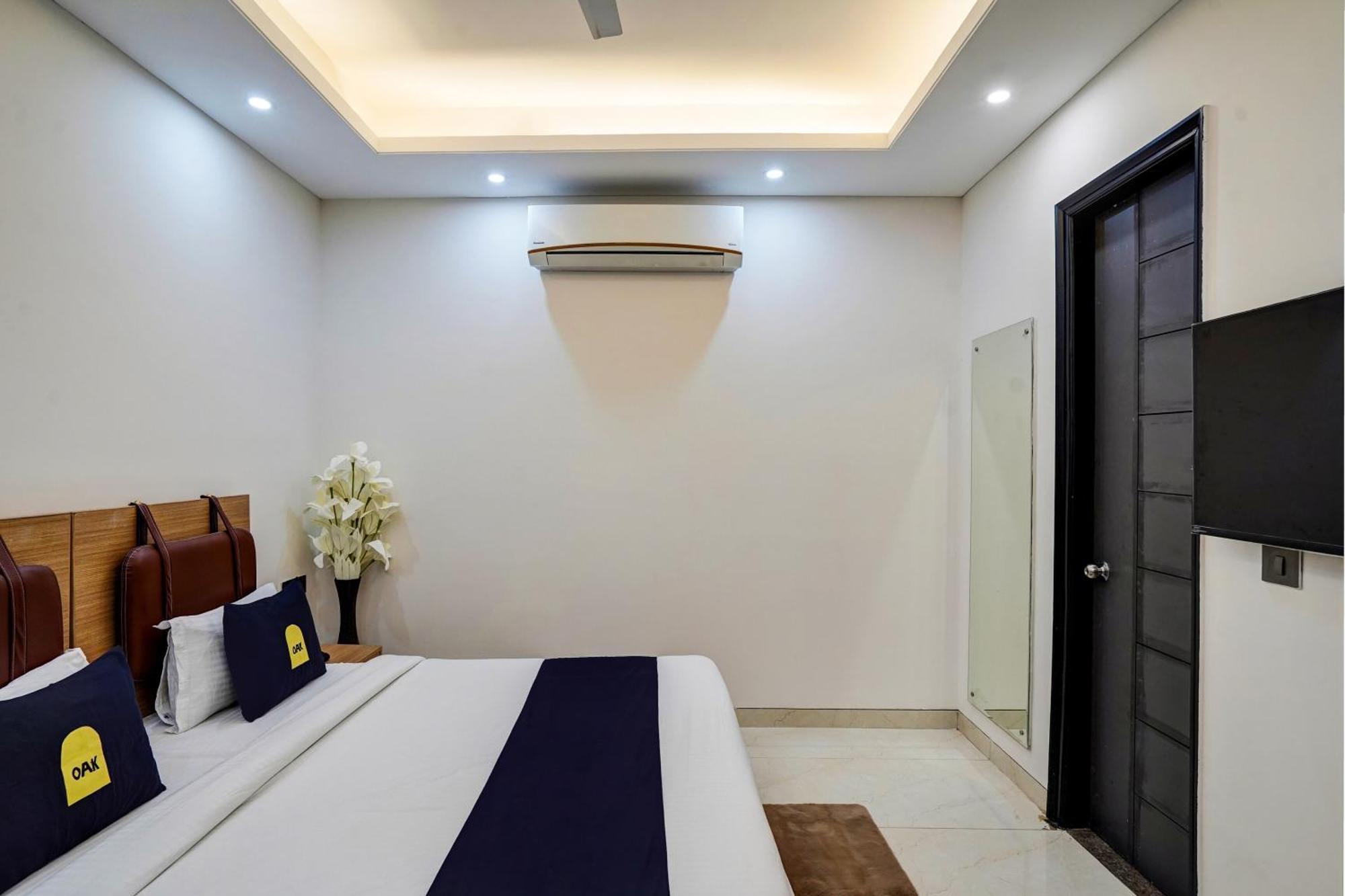 Hotel O Parkinn Gurgaon Buitenkant foto