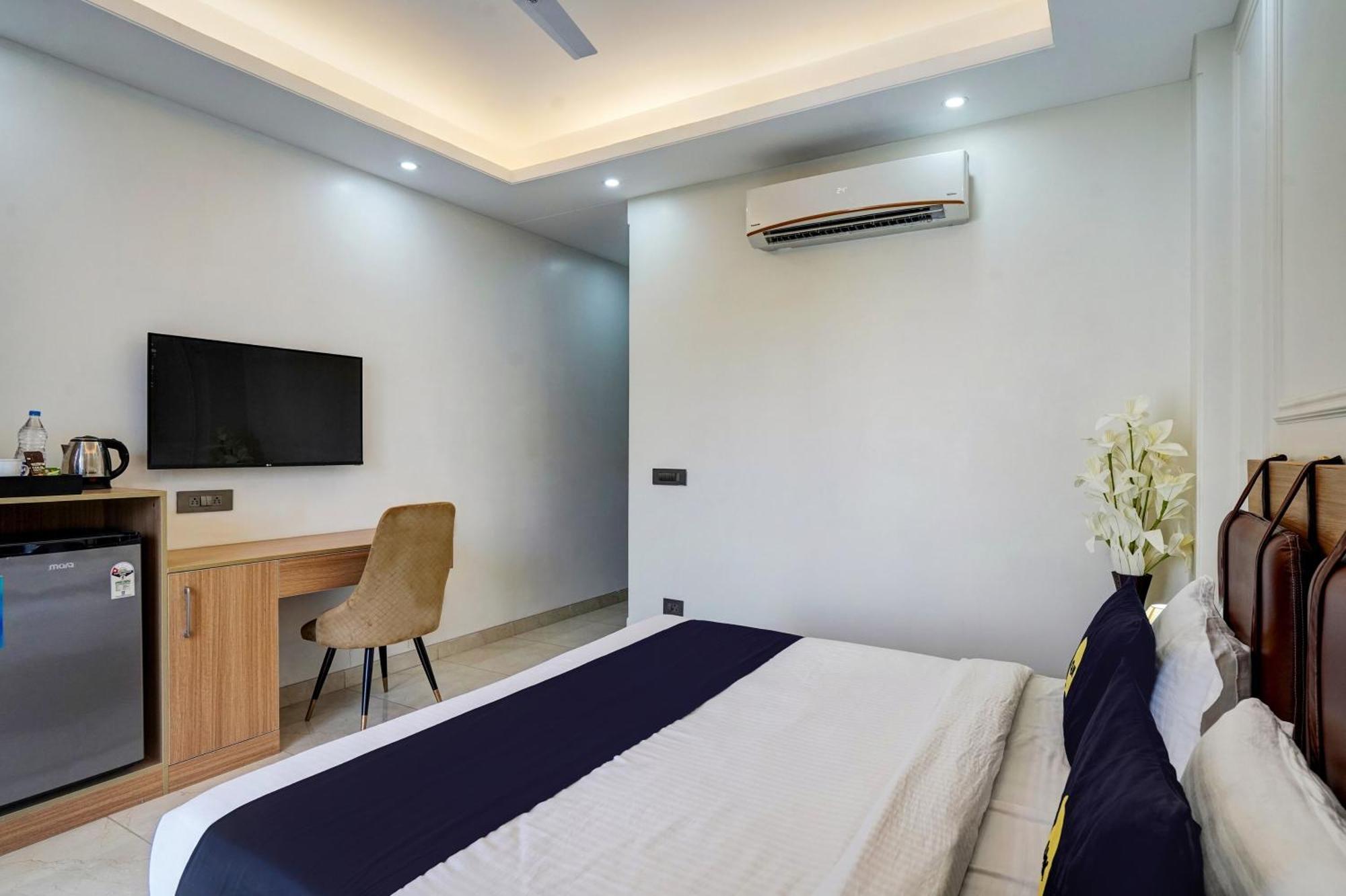 Hotel O Parkinn Gurgaon Buitenkant foto