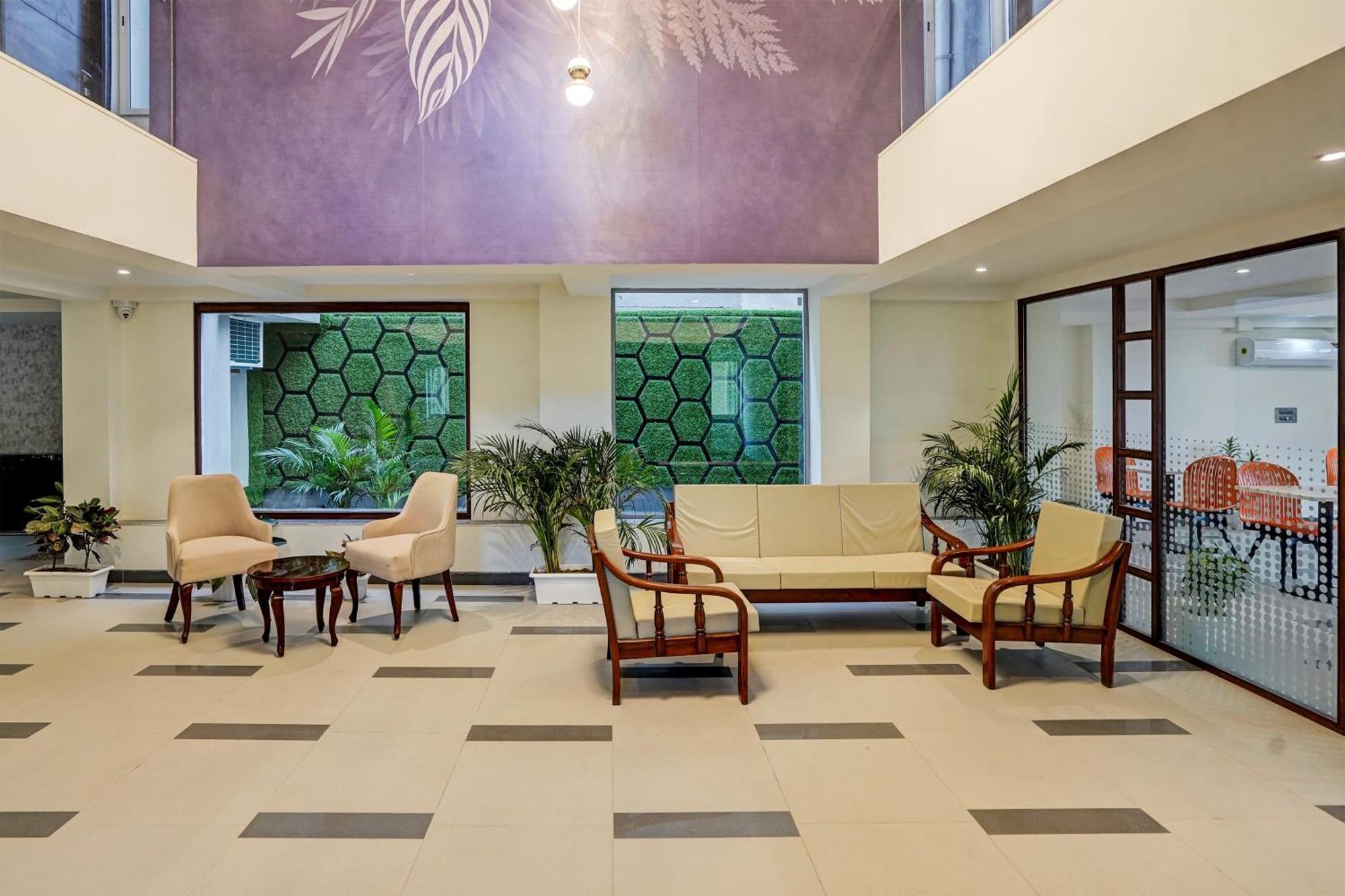 Hotel O Parkinn Gurgaon Buitenkant foto