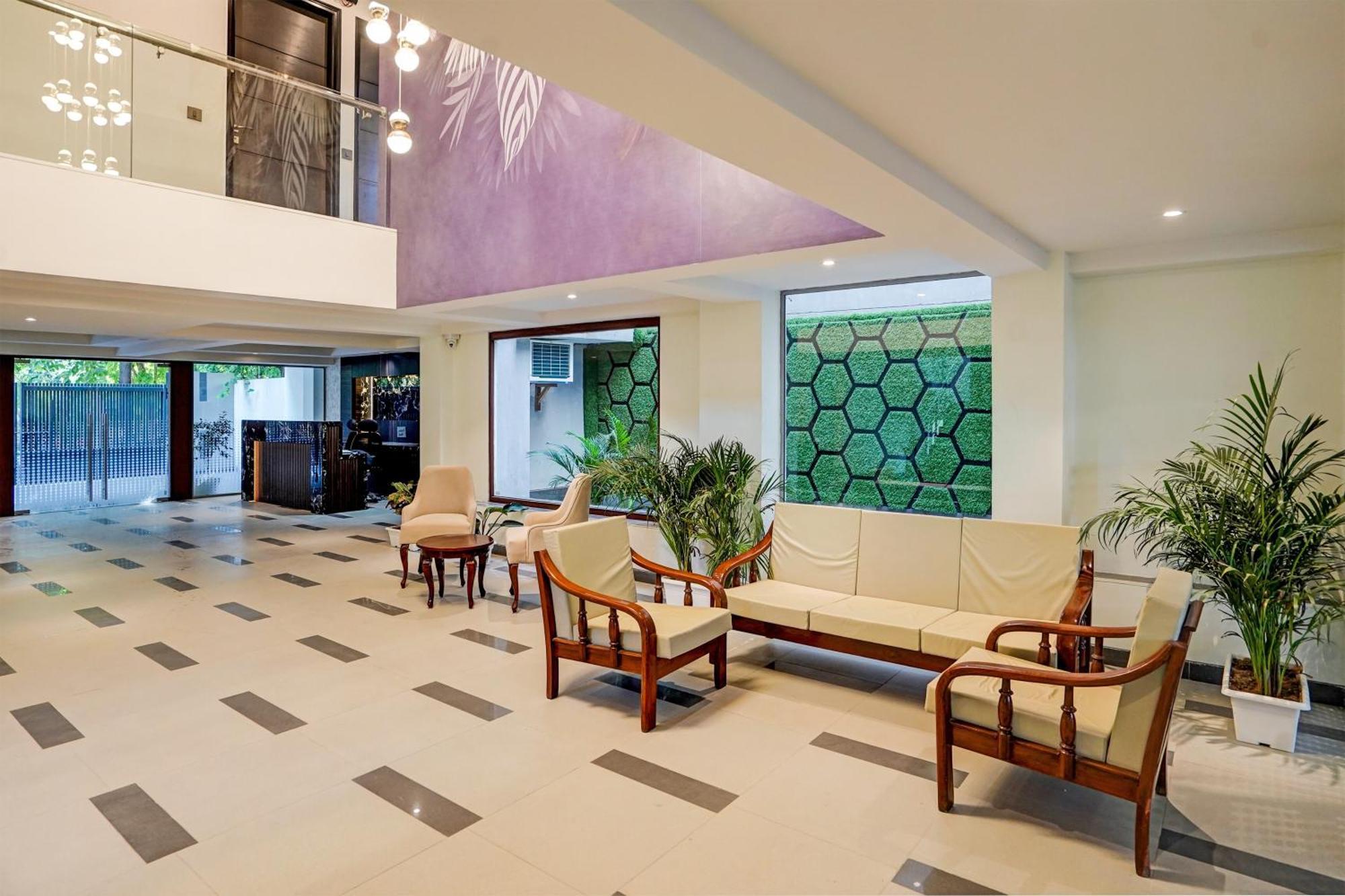 Hotel O Parkinn Gurgaon Buitenkant foto